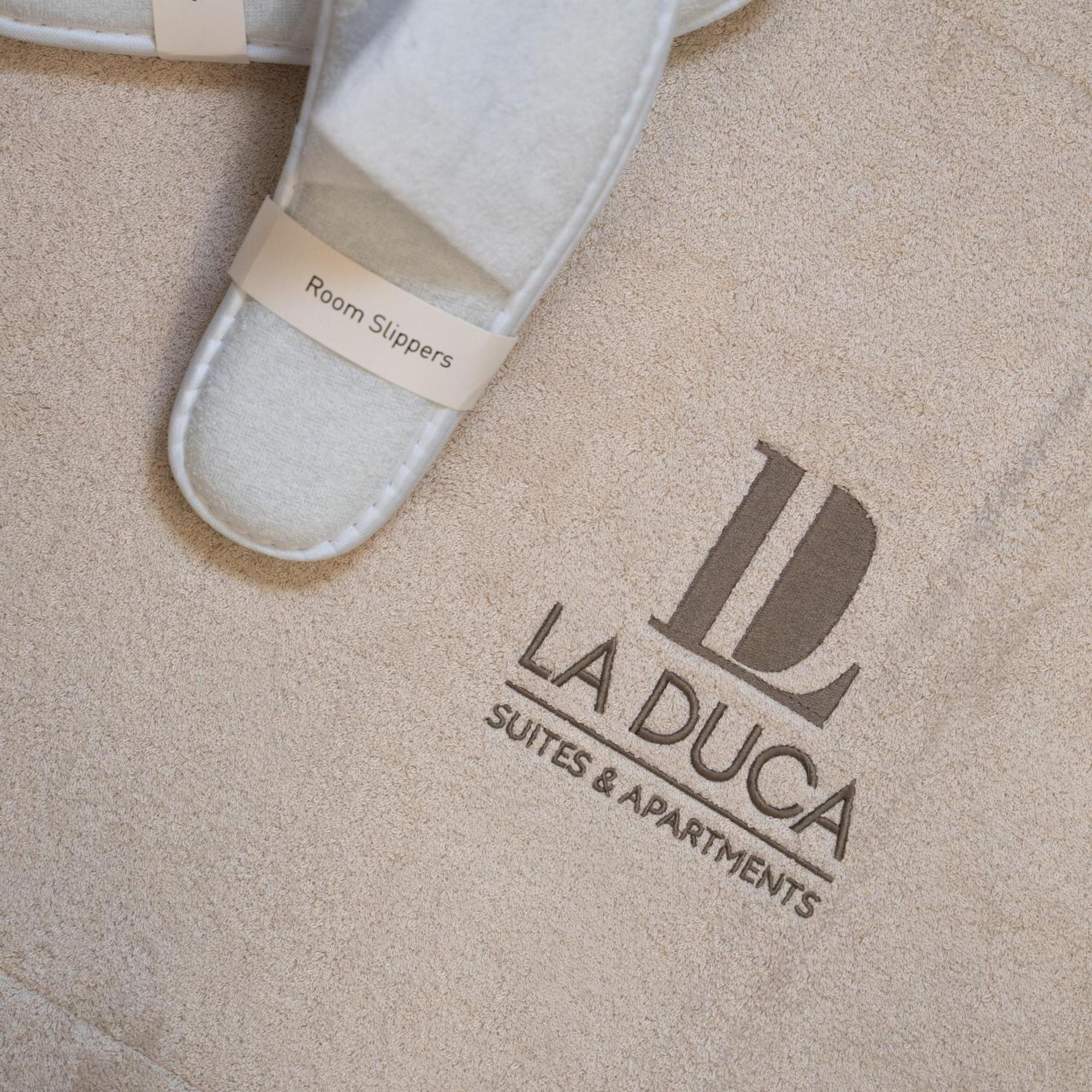 La Duca Suites & Apartments ปาแลร์โม ภายนอก รูปภาพ